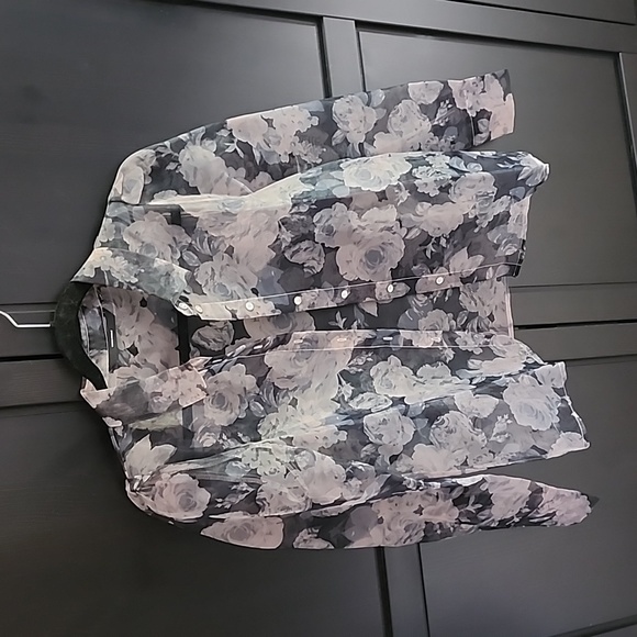 3 for 30 - Vero Moda sheer blouse - Picture 4 of 5